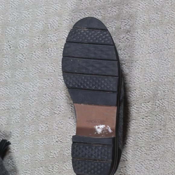 Aerosoles Size 6M Black & Grey Tasseled Loafers - Picture 7 of 7